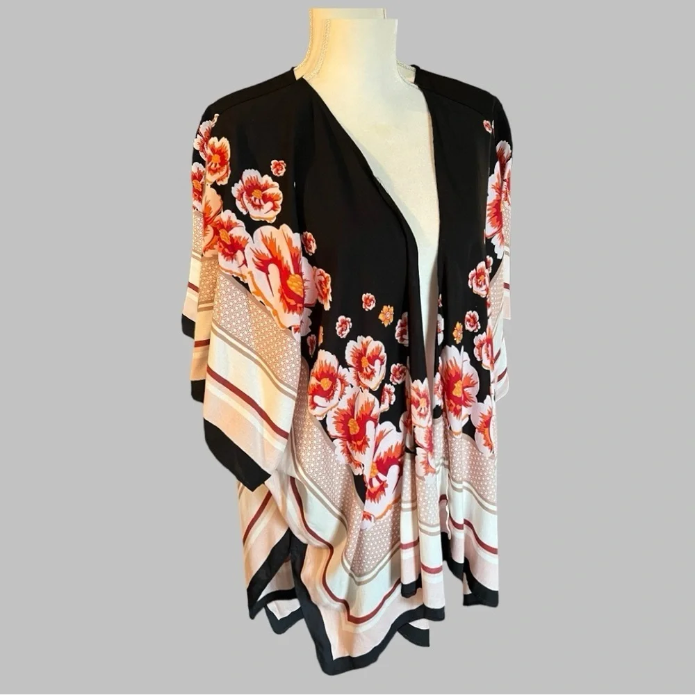 STEVE MADDEN~Stunning Kimono with Exquisite Floral Design -NEW